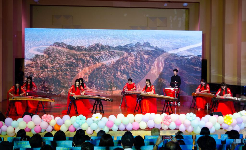 我校開(kāi)展"荊"彩連"臺(tái)"文化藝術(shù)交流活動(dòng)-荊楚理工學(xué)院